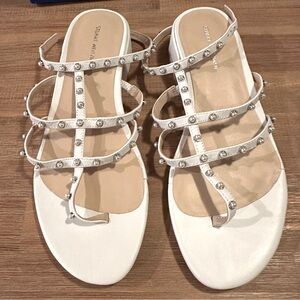 NWT Size 9.5 White Leather Pearled Kitten Heeled Sandals